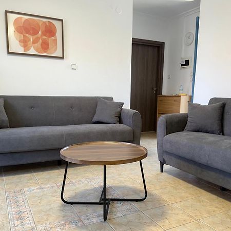 Emerald Seaside Apartment In Pefkohori Pefkochori Esterno foto