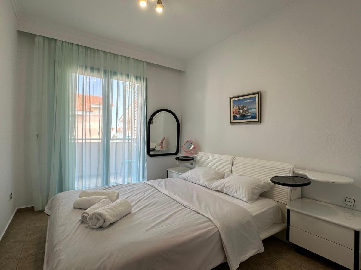 Emerald Seaside Apartment In Pefkohori Pefkochori Esterno foto
